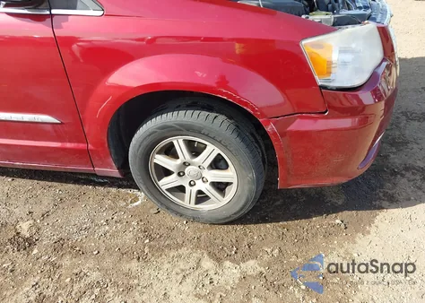 2012 Chrysler Town & Country Touring z USA, uszkodzony, nr VIN 2C4RC1BG6CR119812